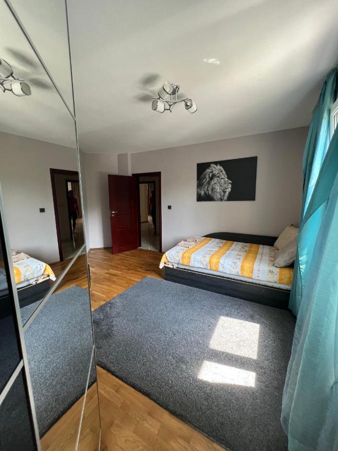 Chaika Sea Apartment Варна Экстерьер фото